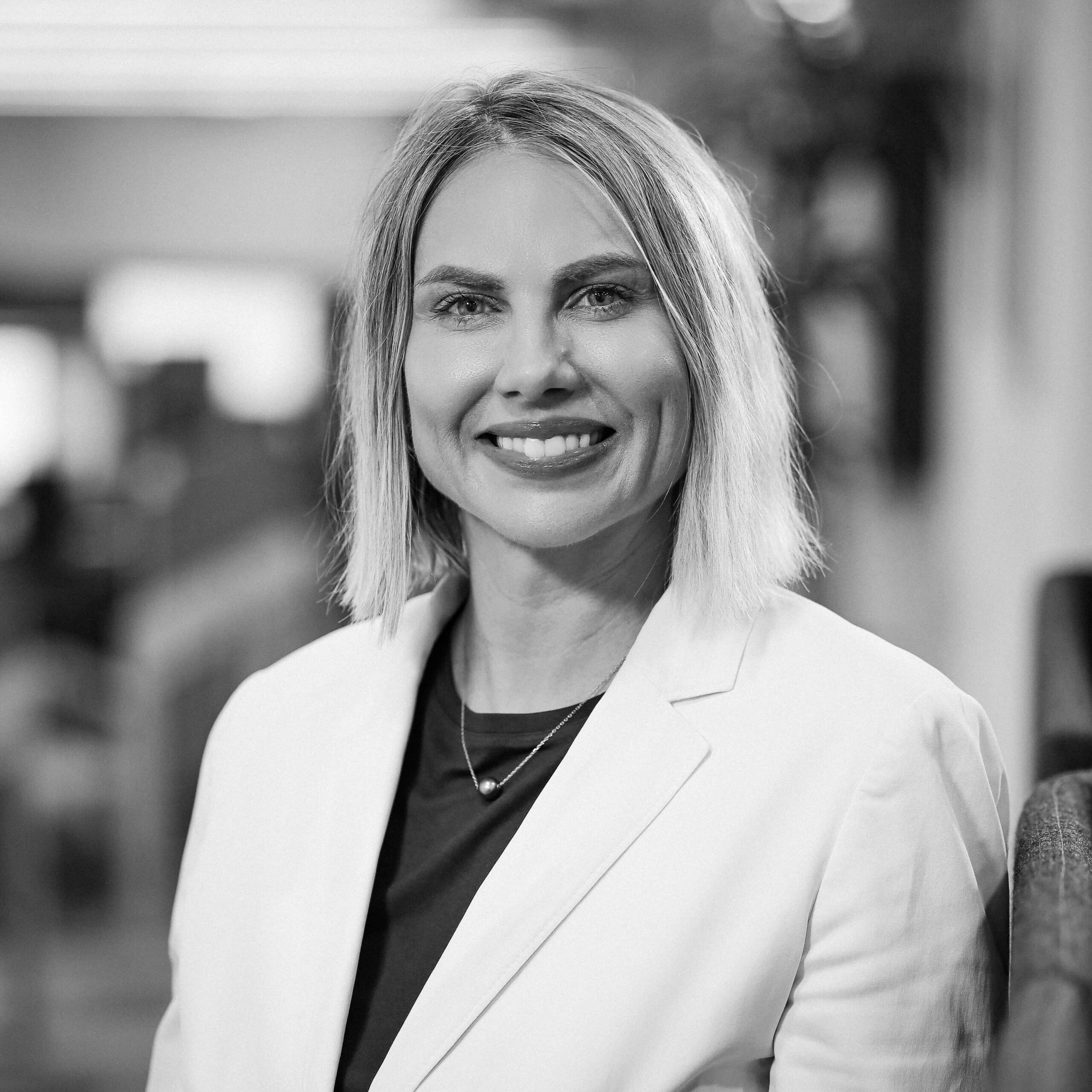 Leadership-Headshot_Rhiannon Naslund